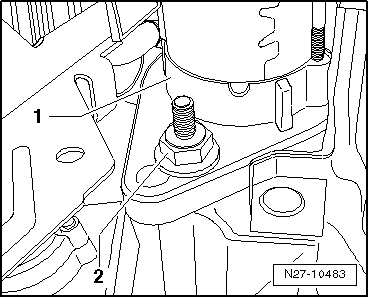 Anlasser aus- und einbauen, 1,4 l TSI-Motor 103 und 125 KW, Doppelkupplungsgetriebe (DSG) DQ200-7F