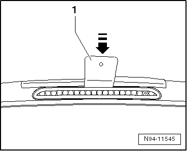 Lampe für hochgesetztes Bremslicht -M25- aus- und einbauen