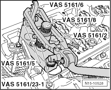 Ventilschaftabdichtungen bei ausgebautem Zylinderkopf aus- und einbauen