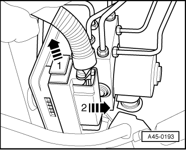 Steuergerät für ABS -J104- und Hydraulikeinheit für ABS -N55- ausbauen