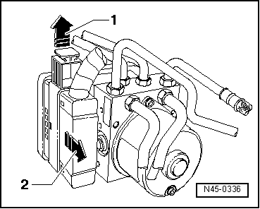 Steuergerät für ABS -J104- und Hydraulikeinheit für ABS -N55- ausbauen