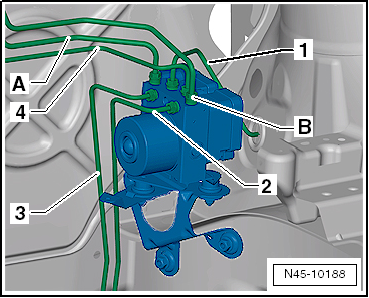 Anschließen der Bremsleitungen vom Tandemhauptbremszylinder an die Hydraulikeinheit für ABS -N55